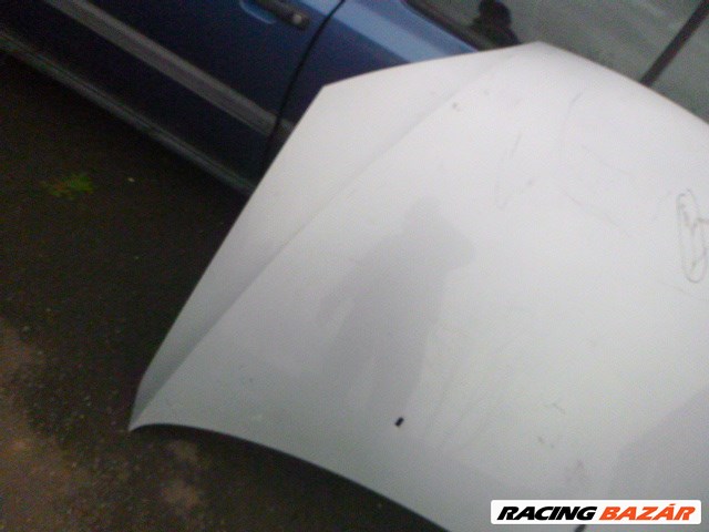 Ford Mondeo Mk3 motorháztető szigeteléssel 4. kép