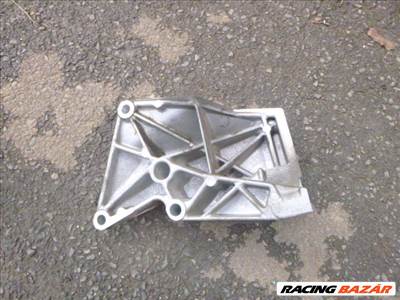 Volkswagen Polo 2000 1,4 AUD MOTORRA  ALUKONZOL 030 199 275 B 030199275B