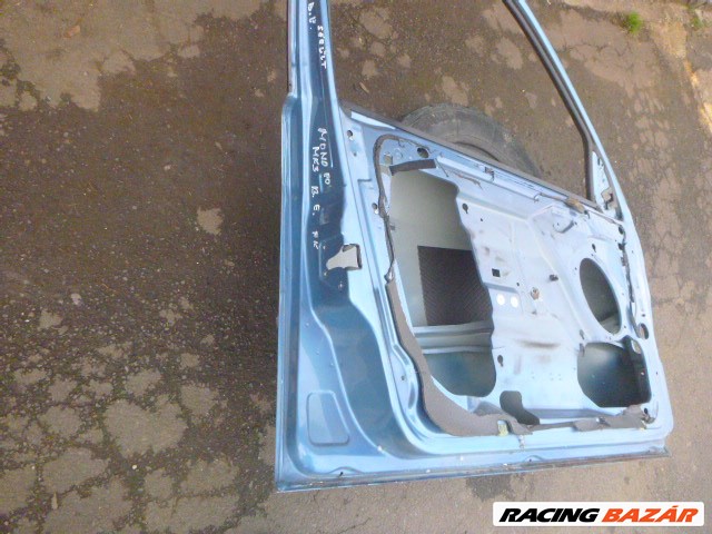 Ford Mondeo Mk3 kék bal első ajtó kis hibával 2003 13. kép