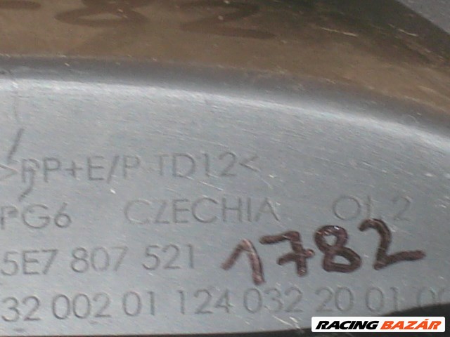 Skoda Octavia Kombi 5E7 hátsó lökhárító alsó spoiler 5E7807521 2019-től 5. kép