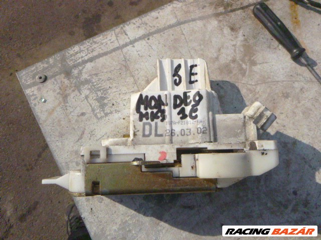 Ford Mondeo Mk3 2002 JOBB ELSŐ ajtózár szerkezet  3LÁBAS 1. kép