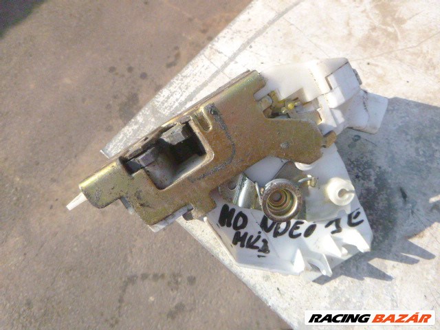 Ford Mondeo Mk3 2002 JOBB ELSŐ ajtózár szerkezet  3LÁBAS 7. kép