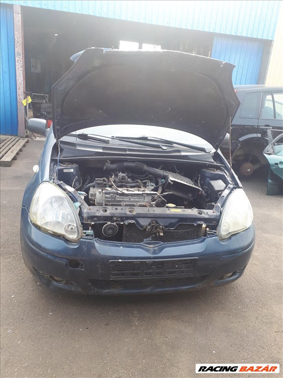 Toyota Yaris (XP10)  MEGMARADT ALKATRÉSZ    3. kép