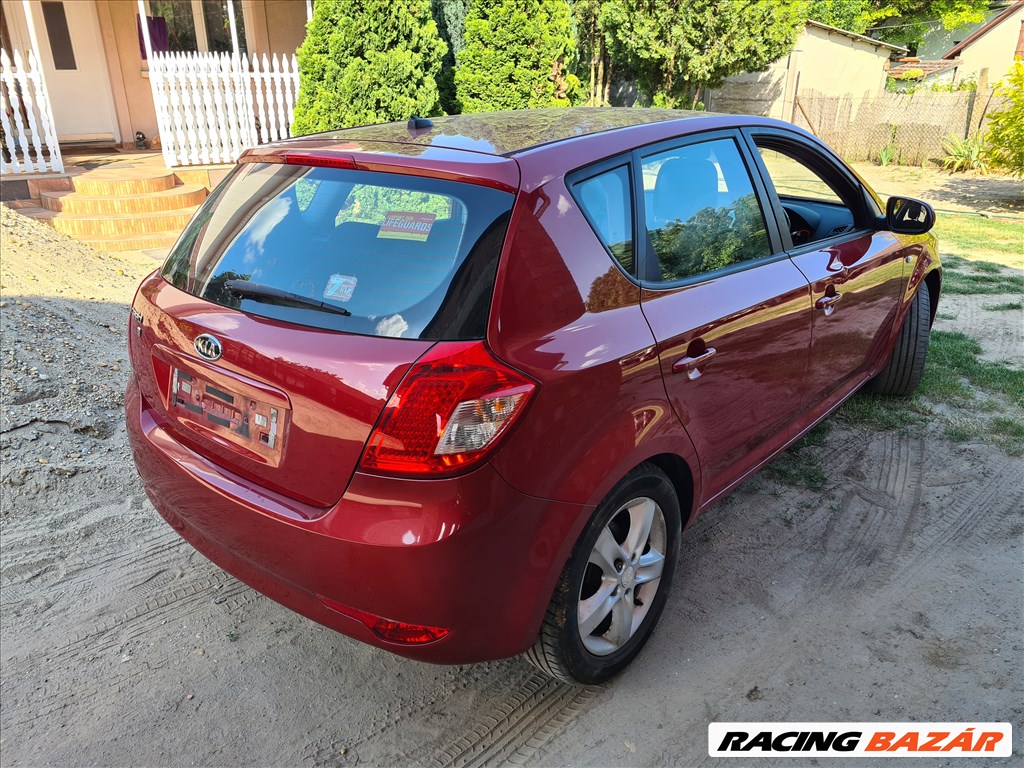 Kia Ceed (ED) 1.6 G4FC bontott alkatrészek, bontás, bontott jármű 3. kép