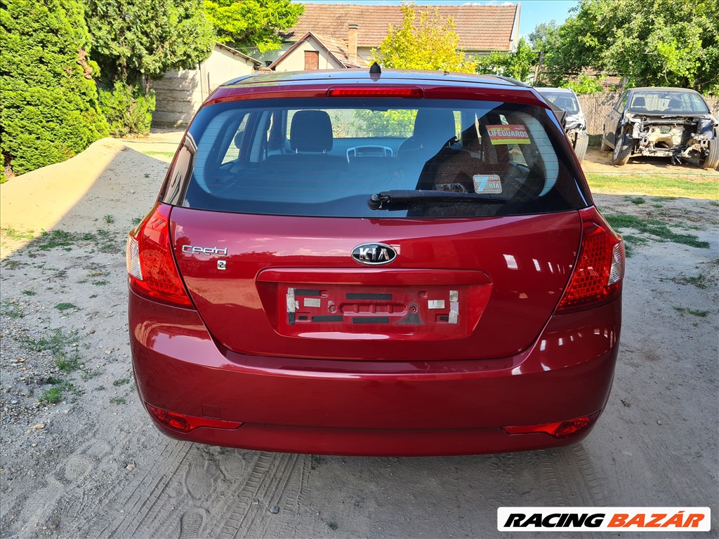 Kia Ceed (ED) 1.6 G4FC bontott alkatrészek, bontás, bontott jármű 4. kép