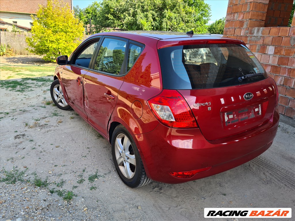 Kia Ceed (ED) 1.6 G4FC bontott alkatrészek, bontás, bontott jármű 5. kép