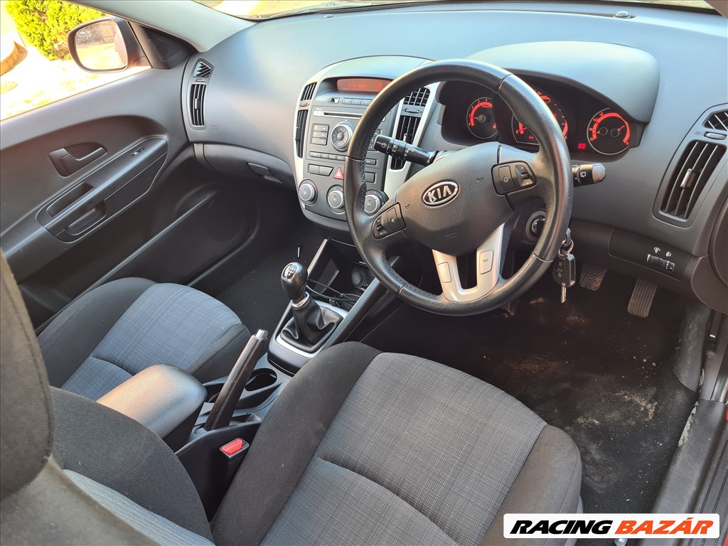 Kia Ceed (ED) 1.6 G4FC bontott alkatrészek, bontás, bontott jármű 7. kép