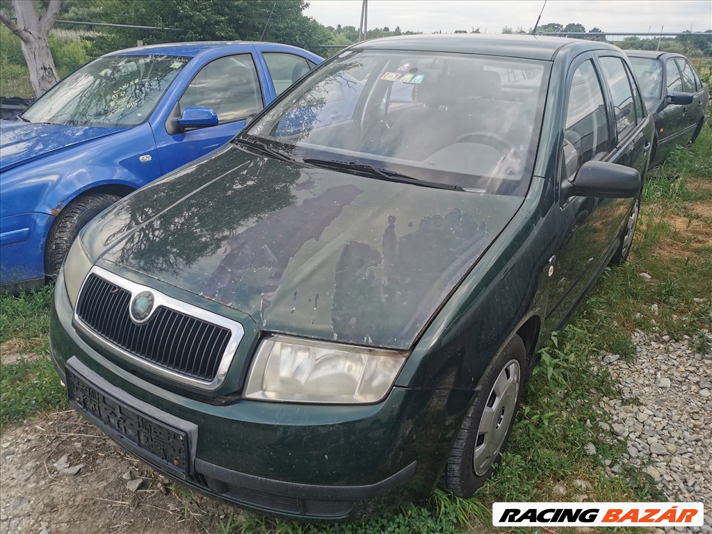 Skoda Fabia (1st gen) 1.4 rozsdamentes karosszéri elemek 5550 színben eladók 5550SKODA FABIA14MPI 1. kép