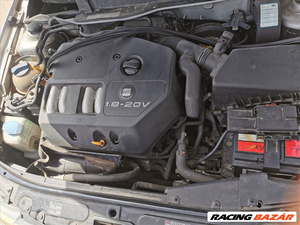 Seat León (1st gen) 1.8 20V karosszéria elemek LA7W színben eladók LA7WSEAT SEAT1820 17. kép