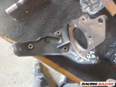 Volkswagen         adagoló tartóbak           öntvény 028 130 147 J 028130147j