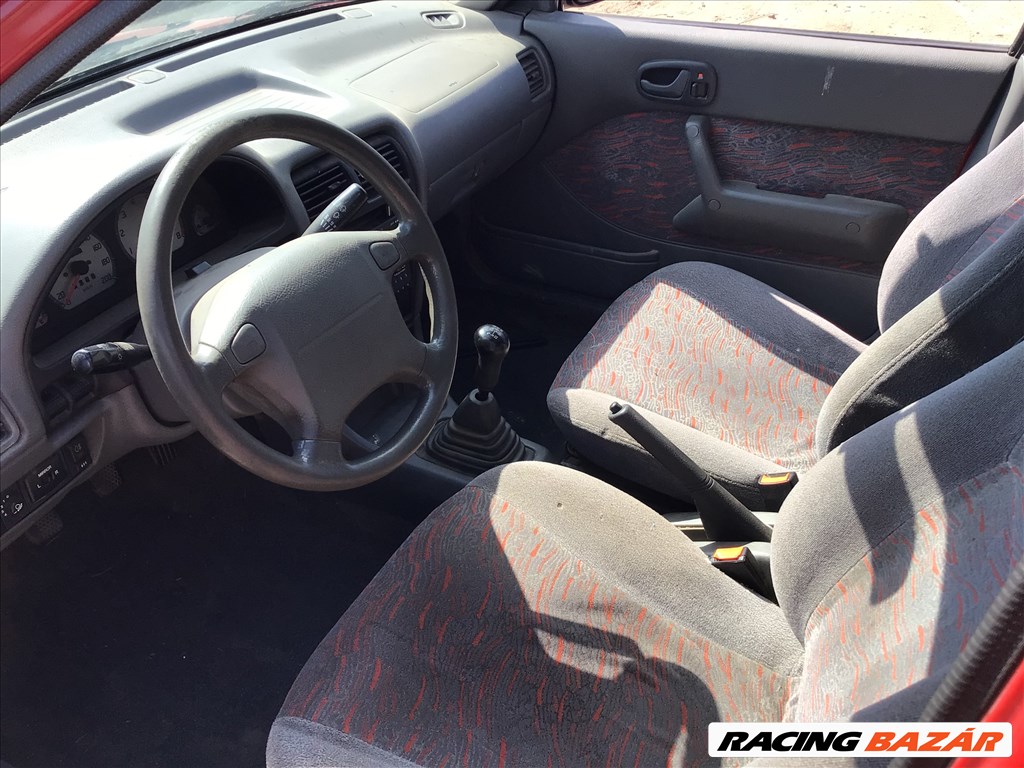 Suzuki Swift 1.3i bontott alkatrészei 3. kép