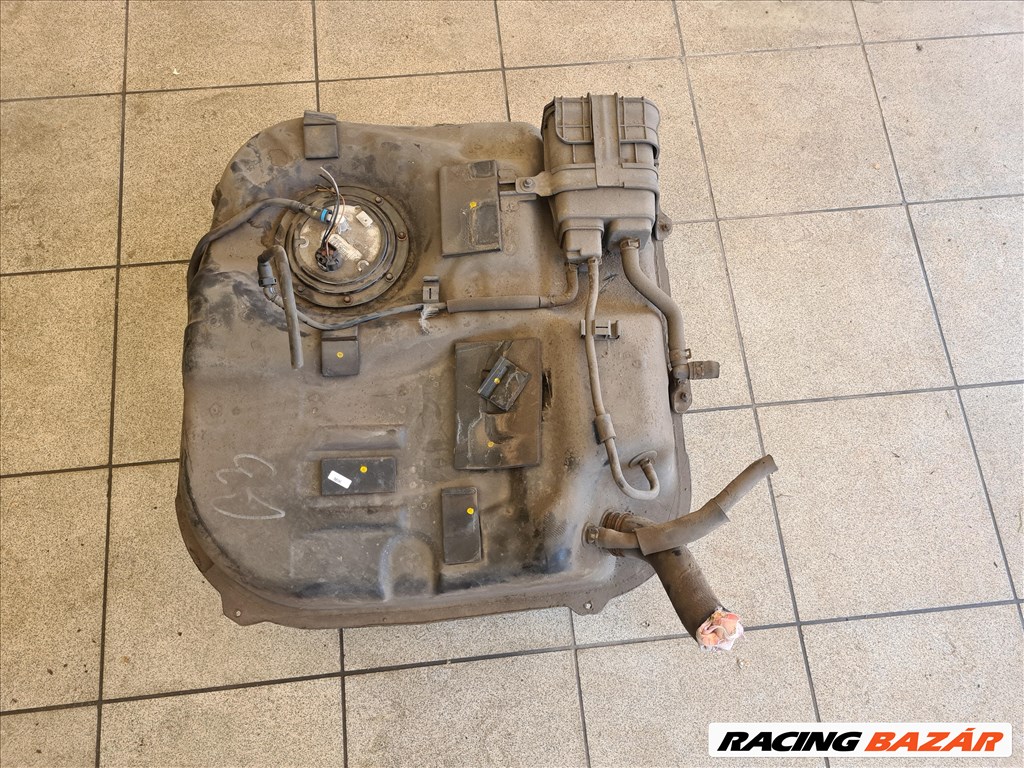 HYUNDAI I30 GD 1.4 Tank  1. kép