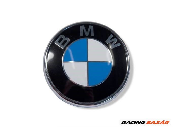 Gyári BMW E82 E88 70mm-es csomagtartó embléma 51147166445 1. kép