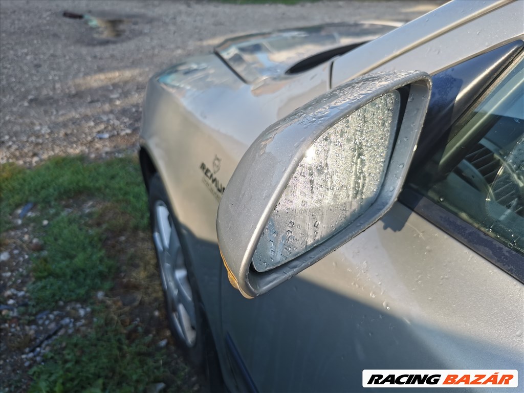 Skoda Octavia (2nd gen) Combi 2.0 TDI beltéri elemek eladók skoda20tdi octaviakombi20tdi 7. kép