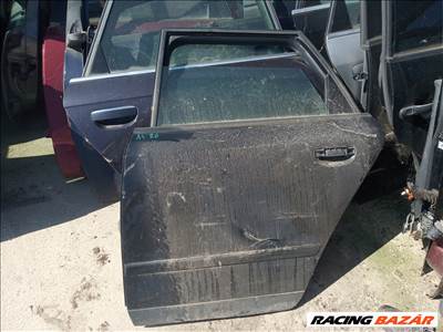 Audi A4 B6 kombi bal hátsó ajtó üresen