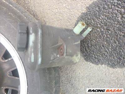 Ford Mondeo Mk3 2002 2.0 TDDI szervótartály 
