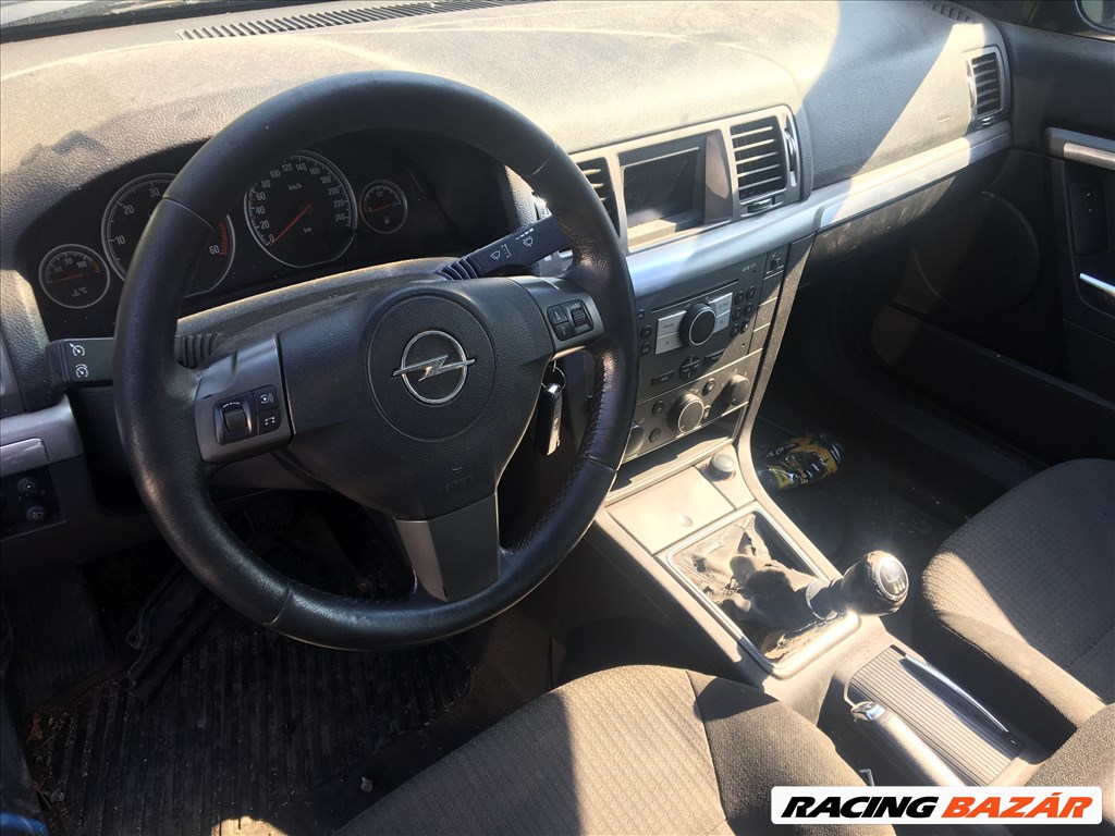 Opel Vectra C bontott alkatrészei 8. kép