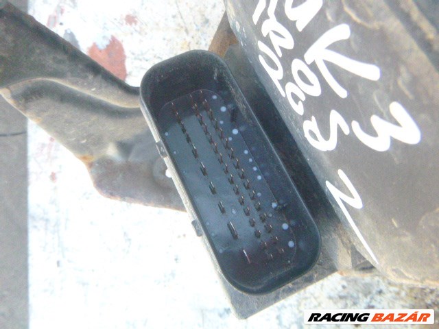 Ford Mondeo Mk3 2002 2.0 TDDI ABS kocka 0 265 222 015 ,,, 0265222015 3. kép