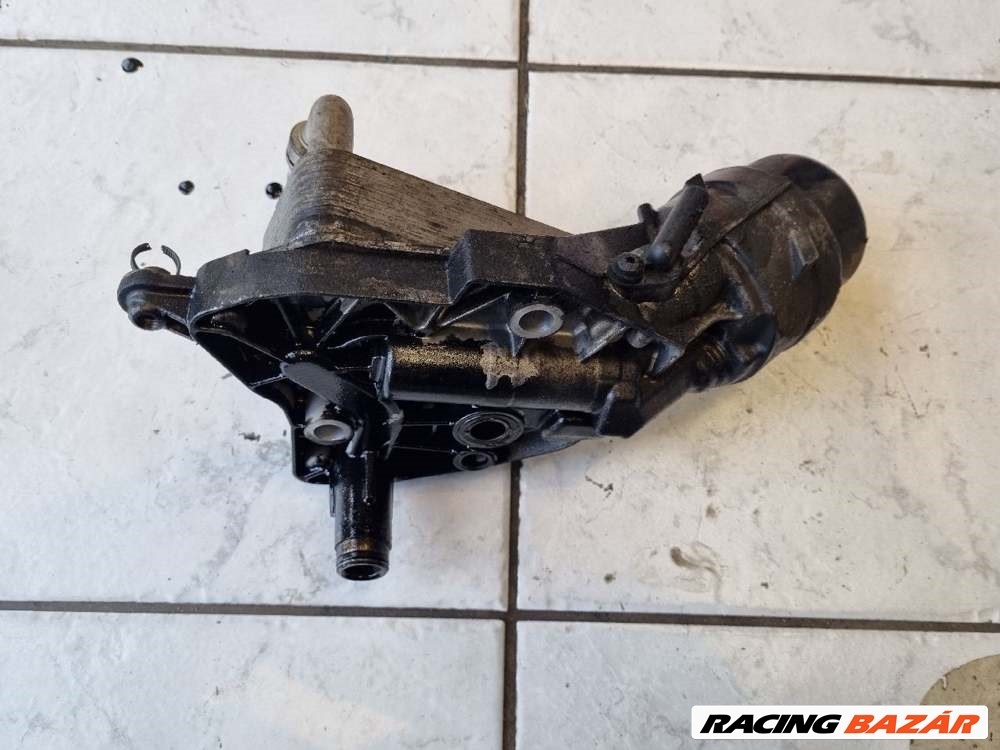 Opel Insignia A  Opel Astra J  olajhűtő olaj szűrőházzal 55565958  1. kép