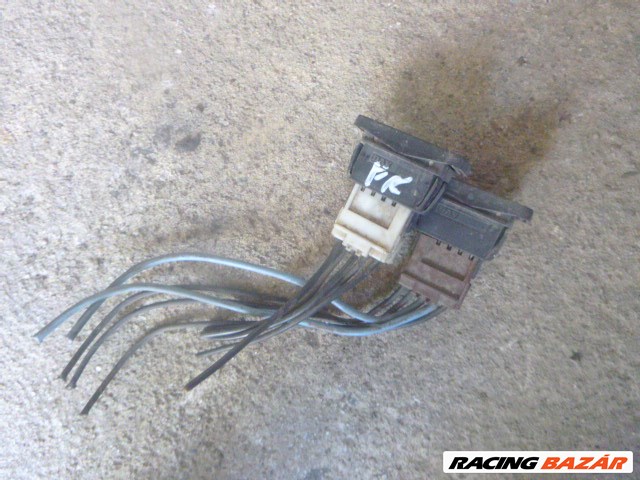 Peugeot 405 ablakemelő kapcsoló csatlakozóval  2. kép