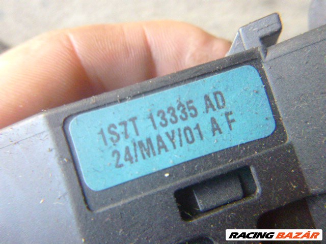 Ford Mondeo Mk3 2002 indexkapcsoló csatlakozóval 1S7T 13335 AD 1s7t13335ad 2. kép