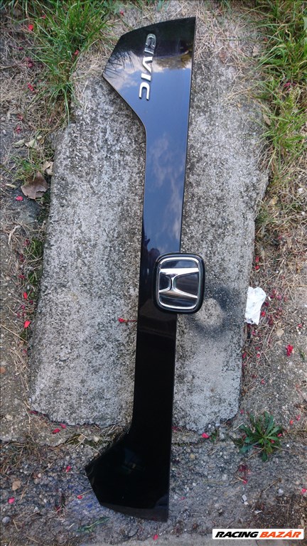 Honda Civic csomagtérajtó burkolat  1. kép