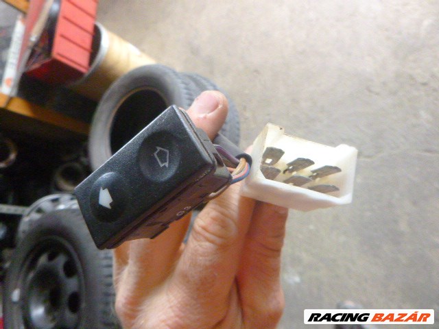 személyautó ablakemelő kapcsoló 6 lábas 2. kép