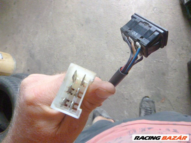 személyautó ablakemelő kapcsoló 6 lábas 3. kép