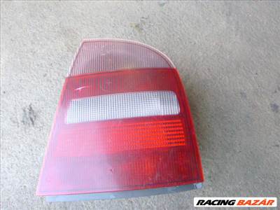 Skoda Octavia (1st gen) 1999 5 ajtós jobb hátsó lámpa foglalattal