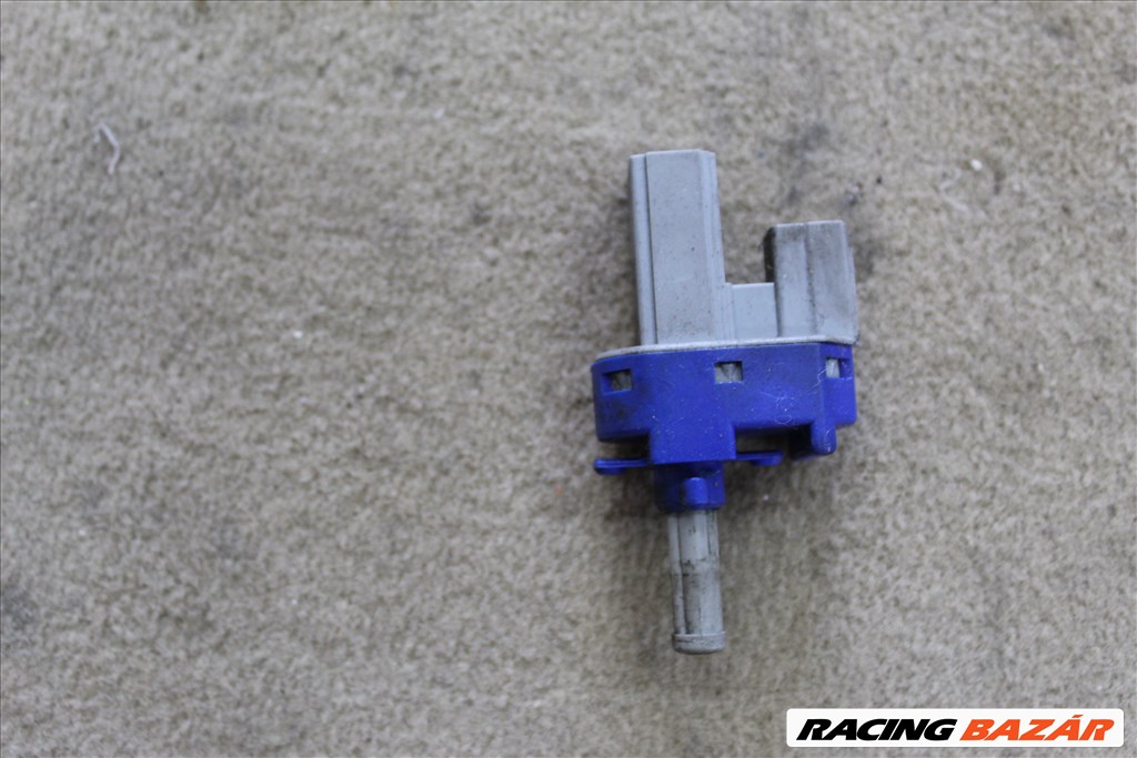 Mazda 6 2006 féklámpa kapcsoló 1. kép