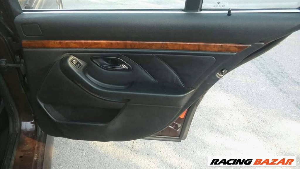 BMW E39 sedan fekete bőrbelső eladó  7. kép