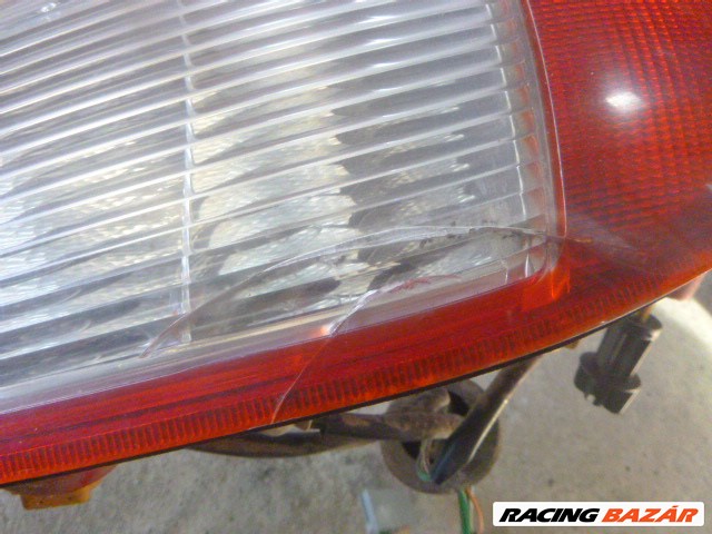 Ford Mondeo Mk3 2002 kombi sérült bal hátsólámpa foglalattal 2. kép