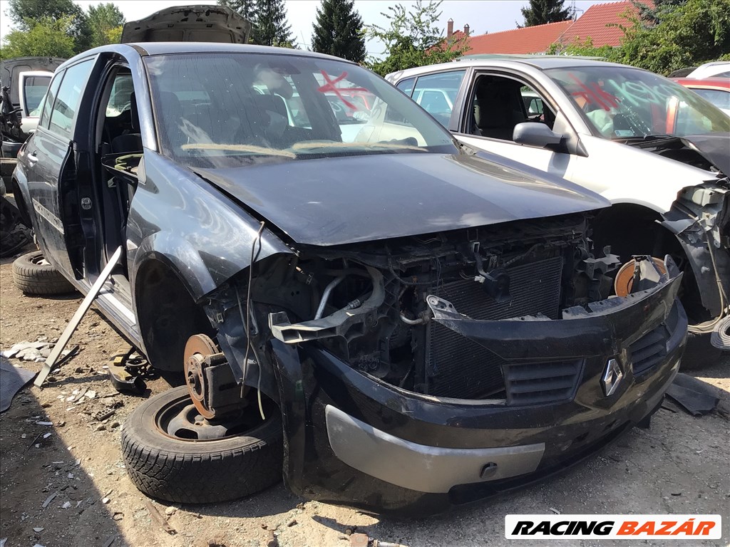 Renault Mégane II 1.6 bontott alkatrészei 1. kép