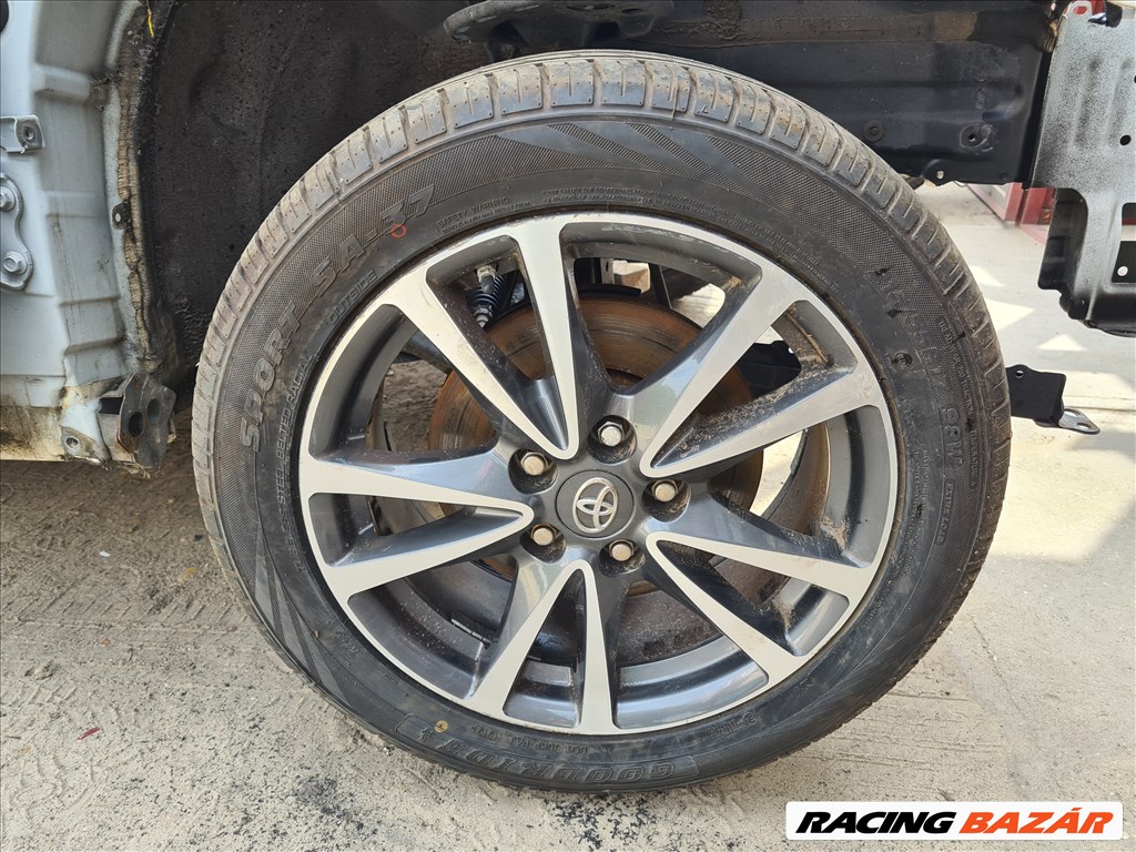 Toyota Avensis T27 Gyári 17" alufelni garnitúra 2. kép
