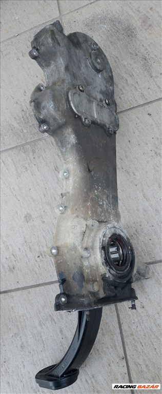 Opel Corsa D 1.3CDTI (A13DTC) vezérműház olajpumpával 2. kép