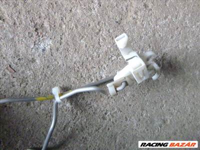 Audi 80 (B3 - 89) BAL ELSŐ AJTÓZÁR FORDÍTÓ MŰANYAG