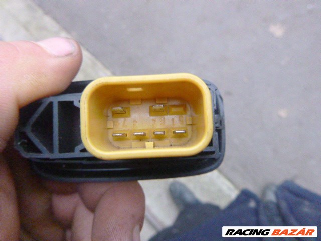 Ford Fiesta Mk6 2012 JOBB ELSŐ ablakemelő kapcsoló  3. kép