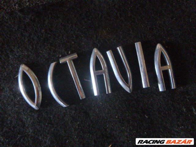 Skoda Octavia (1st gen) 1999 csomagtérajtó embléma  1. kép