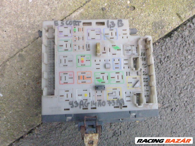 Ford Escort Mk5   1,3 BENZIN (PR)   BENZINES BIZTOSÍTÉKTÁBLA 93AG14A073AA 2. kép