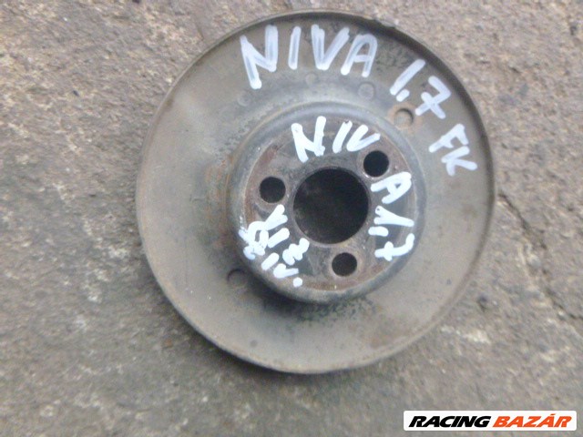 Lada Niva vízszivattyú szíjtárcsa 1,7  1. kép