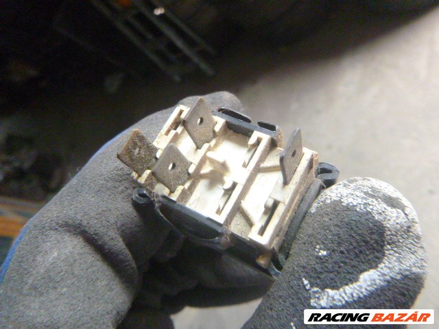 Lada Niva ködlámpa kapcsoló  3. kép