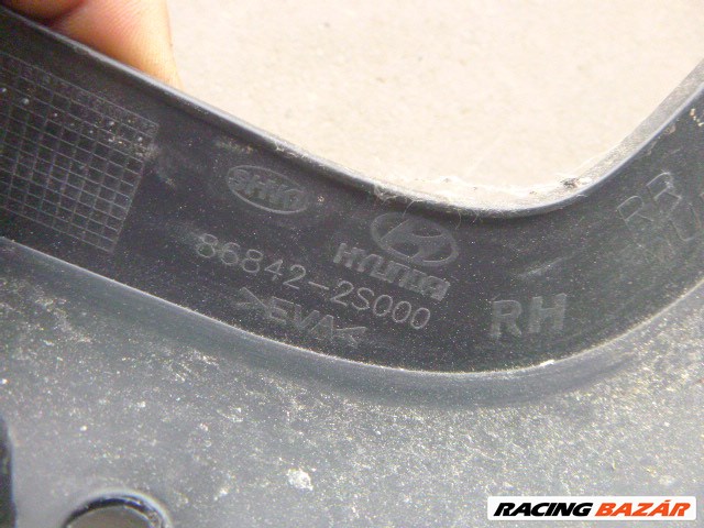 Hyundai ix35 gyári (86842-2S000,86841-2S000) HÁTSÓ sárvédő gumi pár 868422s000 2. kép