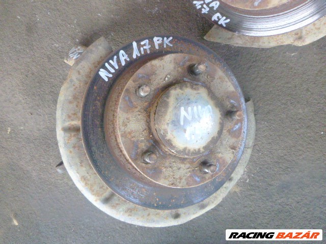 Lada Niva 1,7   BAL    első csonkállvány kerékaggyal féktárcsával 5. kép