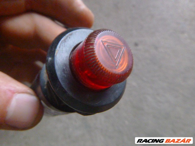 Lada Niva elakadásjelző kapcsoló  3. kép