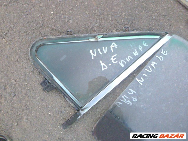 Lada Niva első ajtóüveg  3. kép