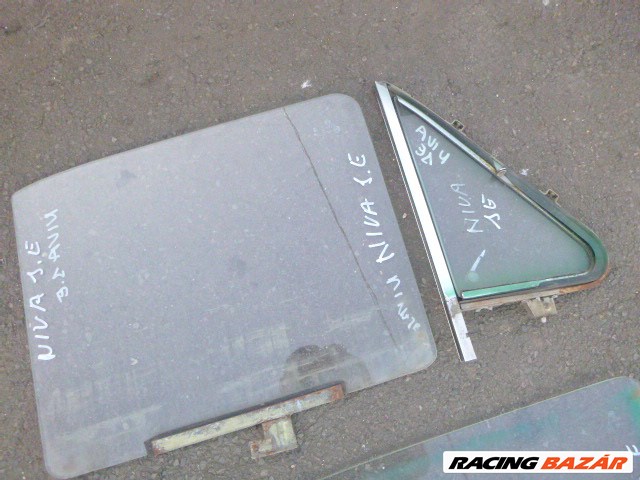 Lada Niva első ajtóüveg  5. kép