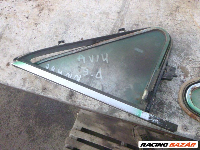 Lada Niva jobb első nyitható üveg  2. kép