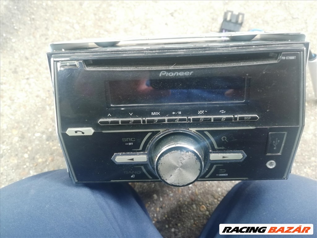 Pioneer 2 din méretű,USB-s, bluetoothos rádió eladó! 1. kép