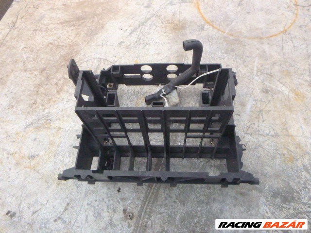 Audi A4 (B5 - 8D) B5 - 8D KÖZÉPSŐ KERET 1996 8D0 857 007 1. kép