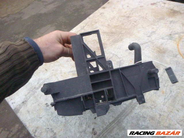 Audi A4 (B5 - 8D) B5 - 8D KÖZÉPSŐ KERET 1996 8D0 857 007 2. kép